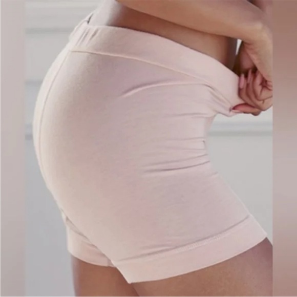 NWT Revolve Daydream Nation Boxer Shorts Rose Pink Size Small - Picture 3 of 7